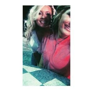 Meet your Posher, Cynthia